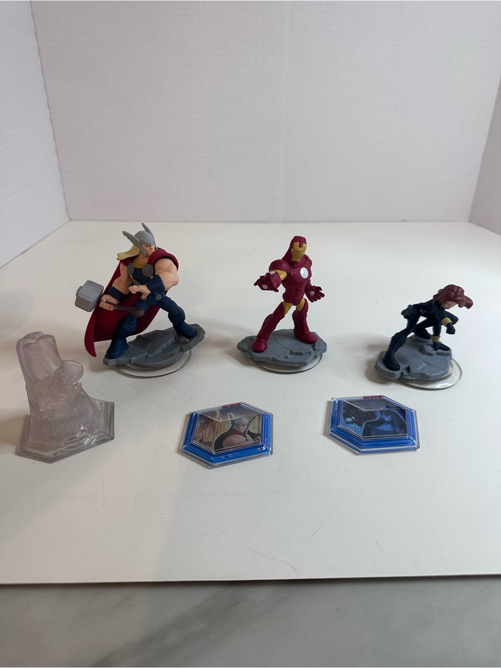 Marvel Red Gold Blue Thor Iron Man Black Widow Figure Bundle